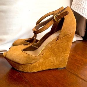 Jessica Simpson suede wedge